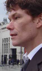 Gary McKinnon χάκερ Πεντάγωνο UFO ΑΤΙΑ UAP  Pentagon Non-Terrestrial Officers 